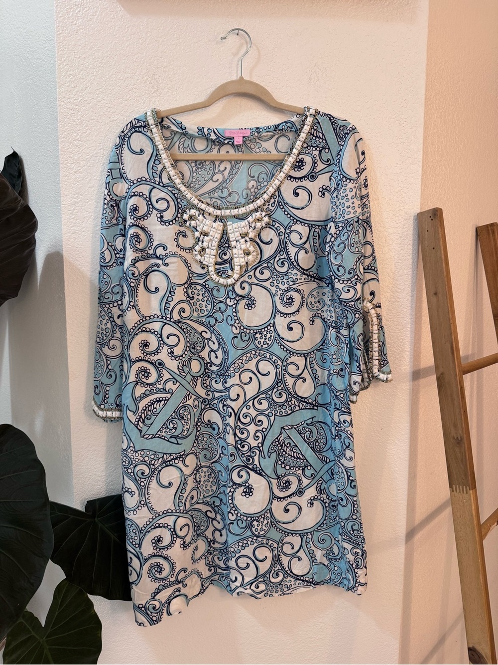 Lilly Pulitzer Blue & White Beaded Paisley Mini Shift Dress in Cotton Material L